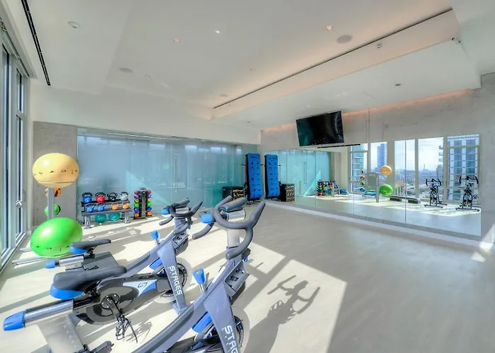 Blueground West Loop Rooftop Pool Gym Chi-1138 Апартаменты Чикаго